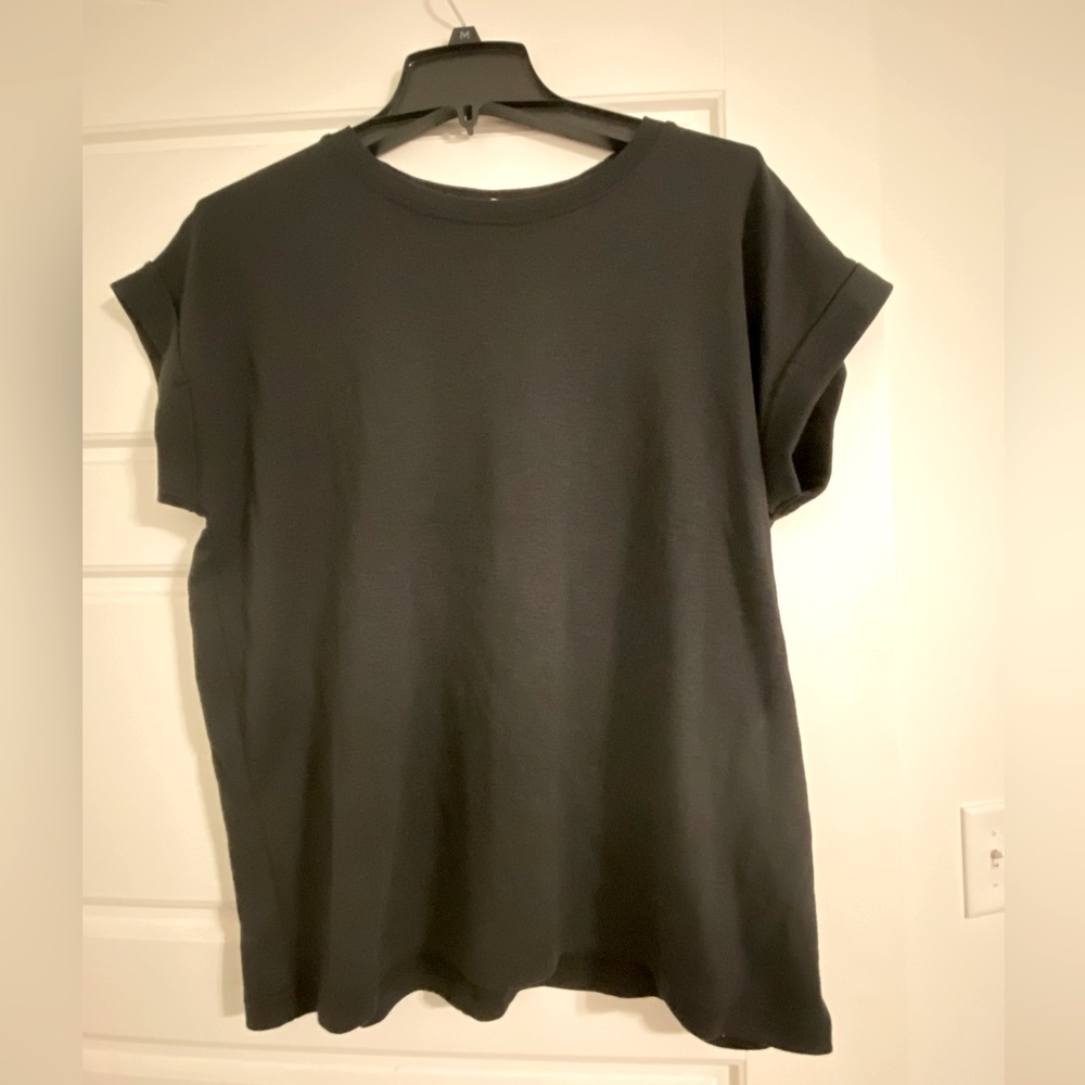 NWOT Zenana Cuffed Sleeve Top